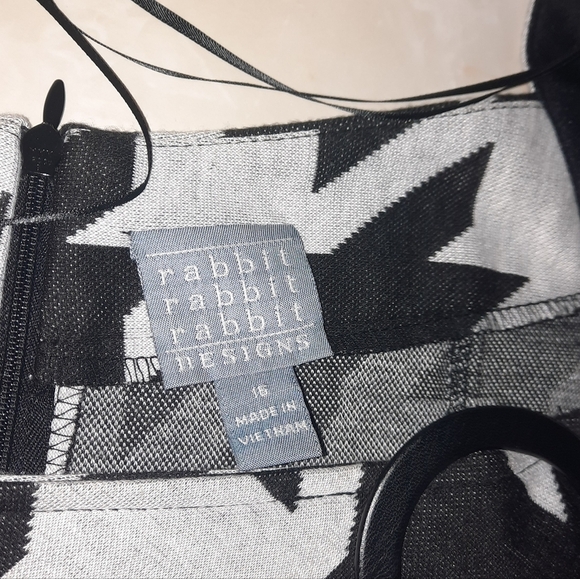 Rabbit Rabbit Rabbit Monochrome Zigzag Dress - Picture 3 of 12